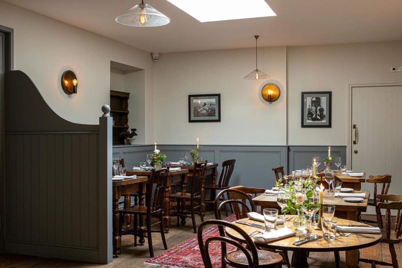 The Queens Arms Poyntington Eksteriør bilde